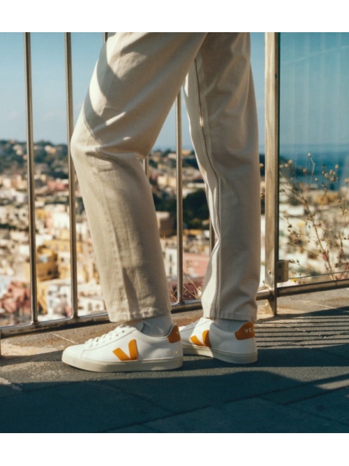 VEJA CAMPO CHROMEFREE W`SHOE WHITE/OURO