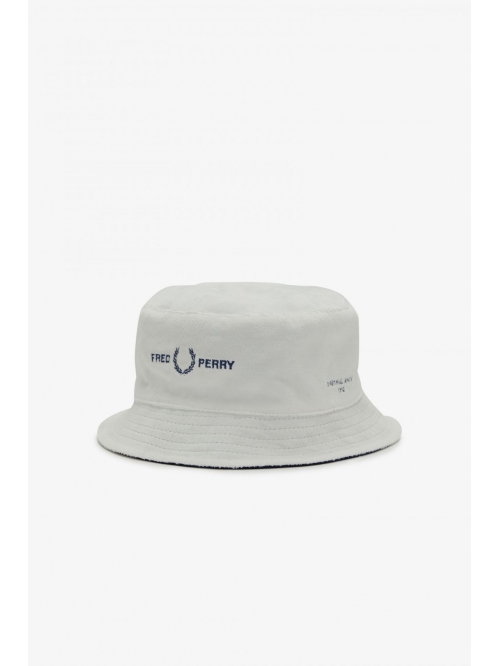 FRED PERRY REVERSIBLE BUCKET HAT