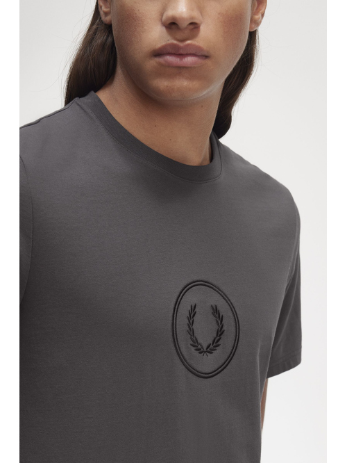 FRED PERRY CIRCLE BRANDING T SHIRT